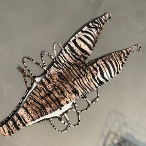 One piece strappy swimsuit